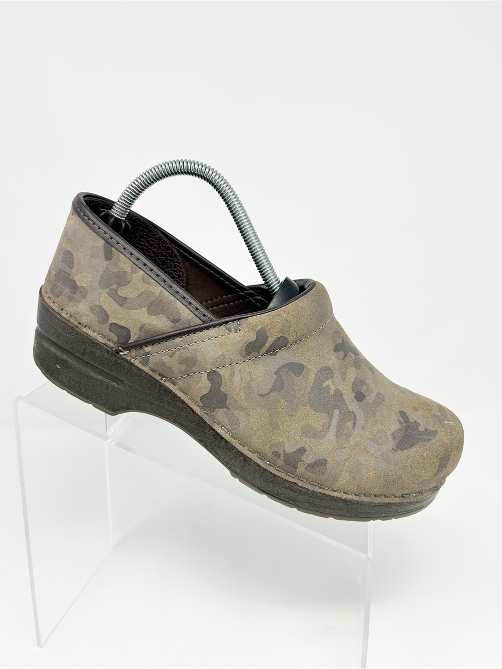 Dansko Professional Clogs Olive Camo Slip-On Work Shoes Closed Toe Size 41